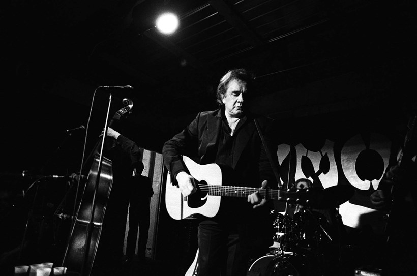 JohnnyCash-Esquire