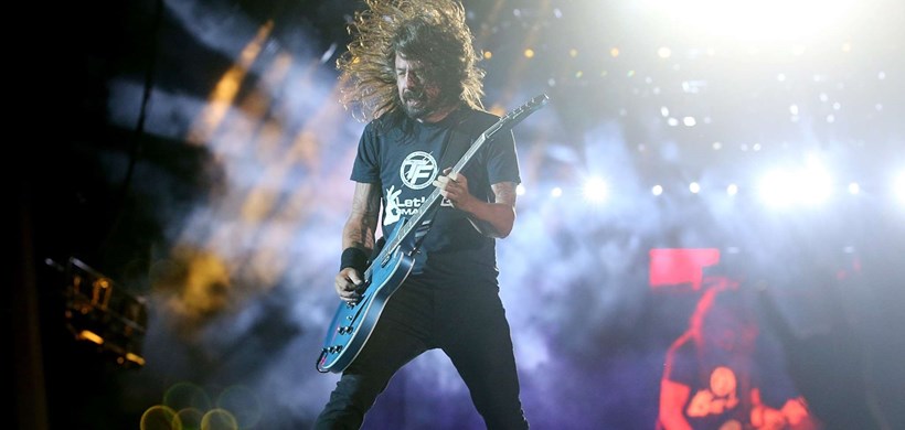 DaveGrohl-Esquire-00