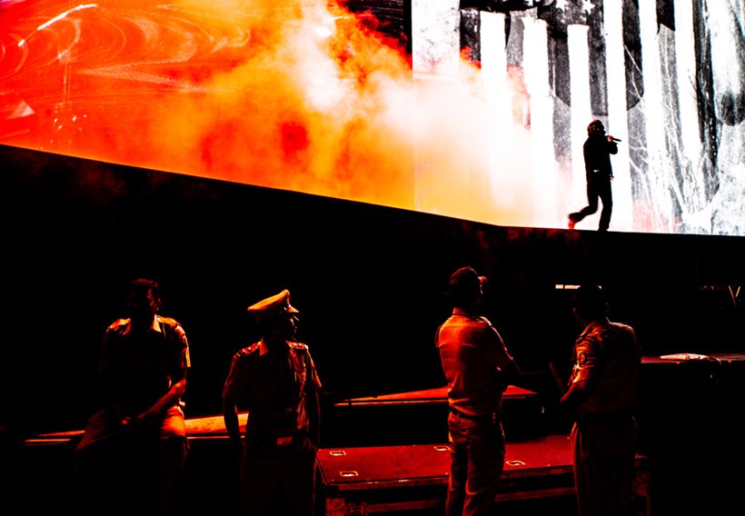 U2