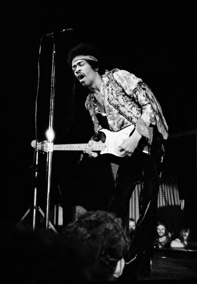 Jimi-Hendrix-Esquire-2