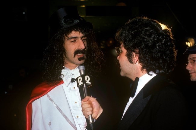 Frank-Zappa-Esquire-06
