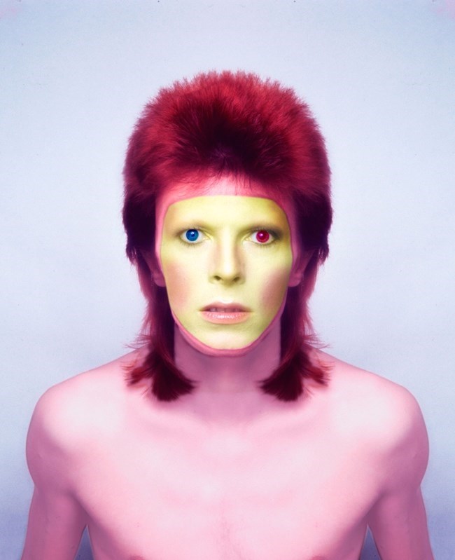 David-Bowie-Esquire-04