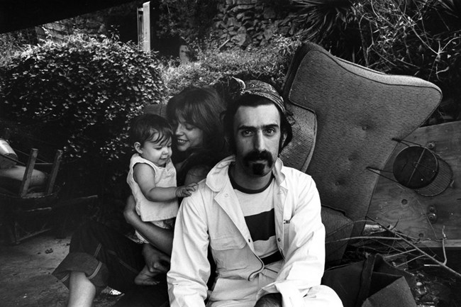 Frank-Zappa-Esquire-04