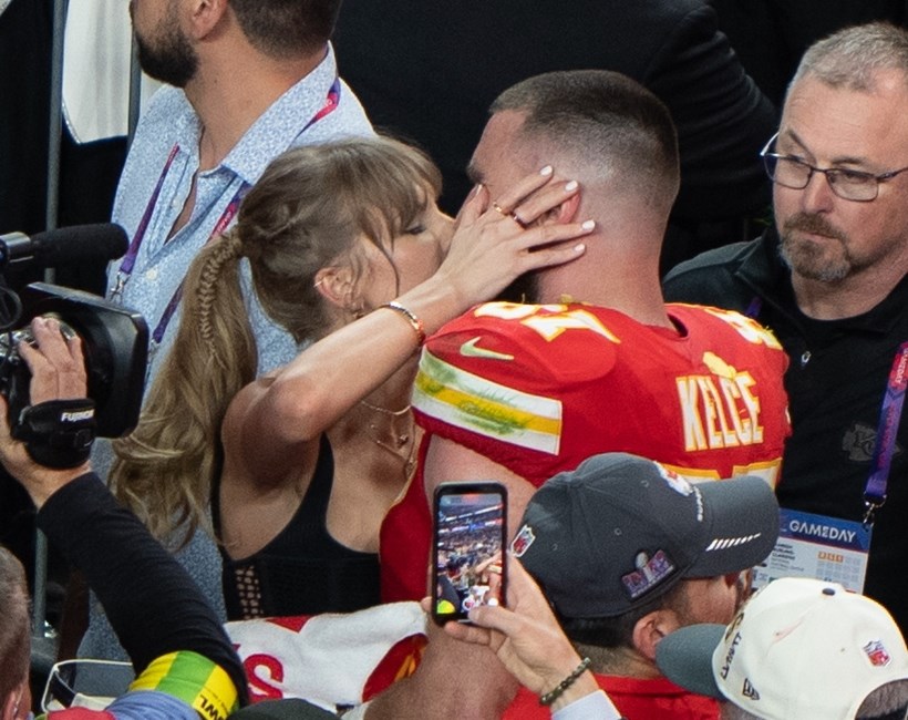 Taylor Swift Travis Kelce