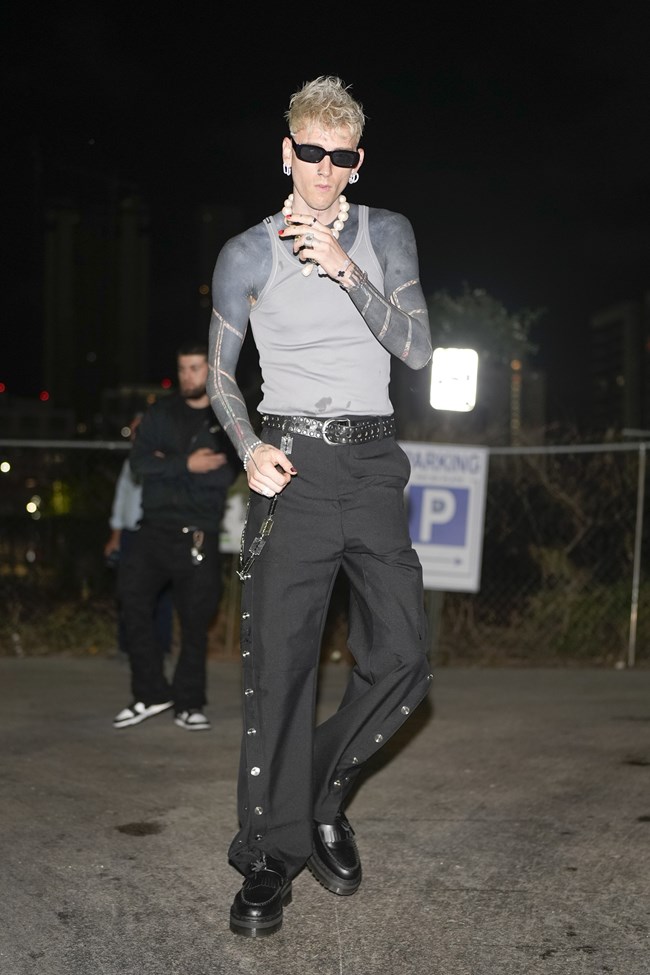 Machine gUN kELLY