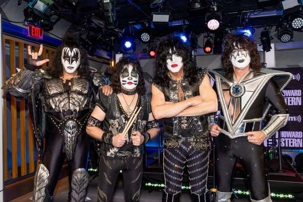 KISS-Esquire