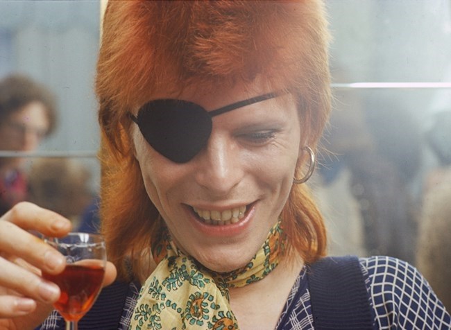 David-Bowie-Esquire-12