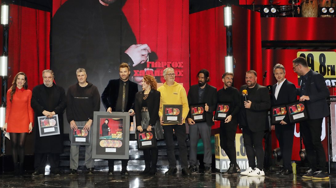 Πολυπλατινένιος ο Γιώργος Σαμπάνης!