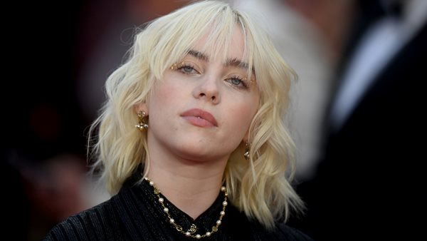 Billie Eilish - Ερμήνευσε on stage νέο και ακυκλοφόρητο τραγούδι με τίτλο "TV"