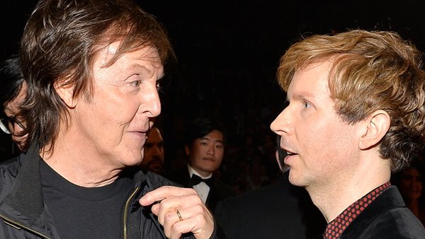 Paul McCartney & Beck στη νέα εκδοχή του "Find My Way"