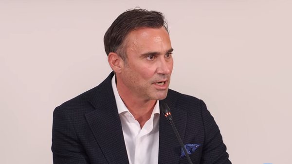 Γιώργος Καπουτζίδης στον Κυριάκο Μητσοτάκη: "Γιατί είμαι ο άνθρωπος με τα λιγότερα δικαιώματα;"