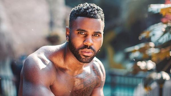 Ο Jason Derulo έχει ένα μήνυμα για εσένα που αγαπάς το "Jalebi Baby"