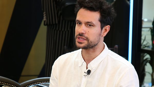 Ορφέας Αυγουστίδης: "Το spoiler για τον 'Σασμό' είναι ότι στο τέλος θα πεθάνουν όλοι"