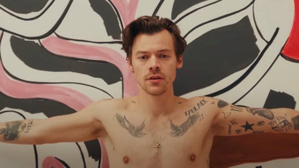 Harry Styles - Σχεδίασε τη δική του συλλογή ρούχων σε συνεργασία με τον οίκο Gucci