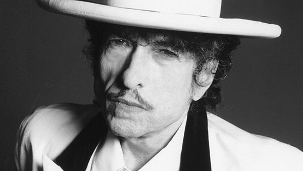#RockThisDay - 25 Ιανουαρίου: Ο Bob Dylan κλείνει την πιο αμφιλεγόμενη συμφωνία της καριέρας του