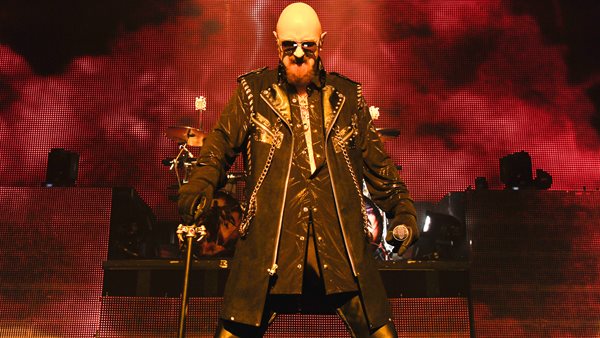 Ο Rob Halford παρακαλά τους fans της heavy metal να εμβολιαστούν