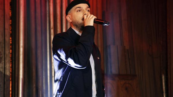 Ο Apon γιόρτασε την κυκλοφορία του νέου του album.