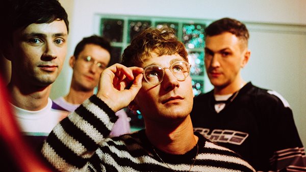 #BillboardNews - To track που μονοπωλεί την κορυφή των μεγαλύτερων charts