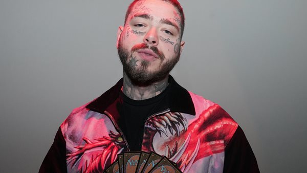 Ο Post Malone ανυπομονεί να τον φωνάζουν "DILF"
