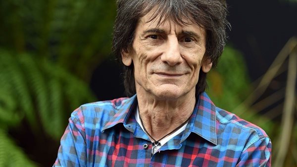 Ο γιος του Ronnie Wood βγάζει σε δημοπρασία αναμνηστικά των Rolling Stones