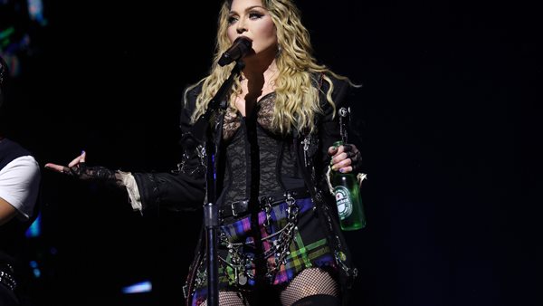 #throwbackthursday Ξανακούμε "Sorry" της Madonna!