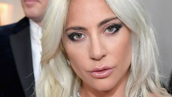 Lady Gaga - Ανέβαλε την παγκόσμια περιοδεία της για το 2022