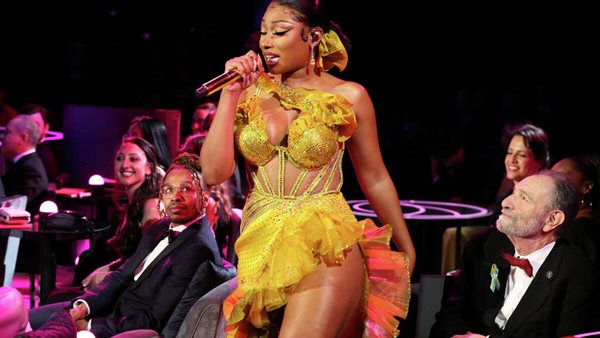 Η Megan Thee Stallion γιόρτασε την ιστορική της στιγμή στα Oscars