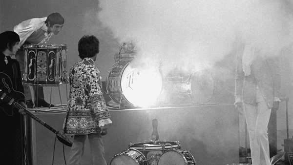 Όταν οι Who έβαζαν φωτιά στον εξοπλισμό τους live στην τηλεόραση