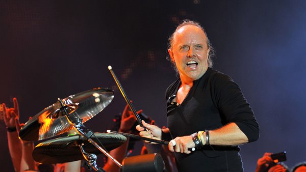 O Lars Ulrich μαζί με τους Mumford & Sons