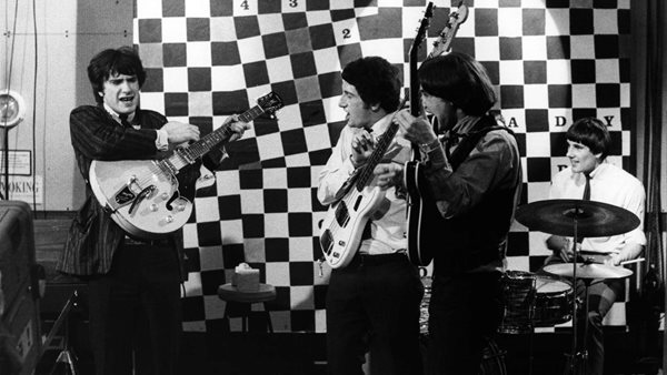 Tα 3 καλύτερα σόλο κιθάρας της δεκαετίας του 1960