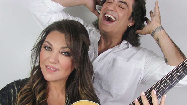 25 χρόνια μαζί η Καίτη Γαρμπή & ο Διονύσης Σχοινάς