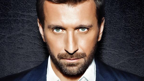 H αιχμηρή τοποθέτηση του Θάνου Πετρέλη για τον Σάκη Ρουβά