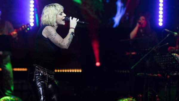 Η επιστροφή της Ελεωνόρας Ζουγανέλη στα live!