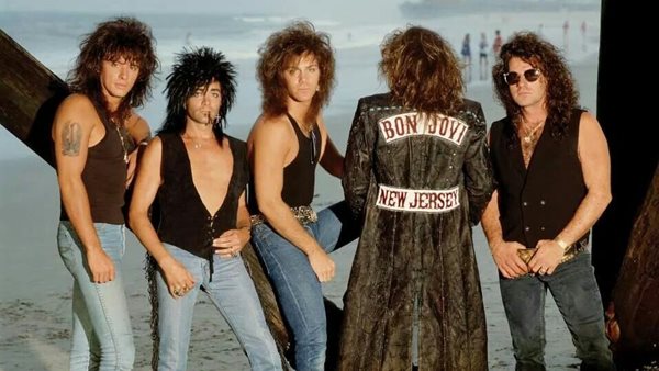 #RockThisDay - 1 Οκτωβρίου: Οι Bon Jovi κατακτούν την κορυφή των άλμπουμ στο Ηνωμένο Βασίλειο