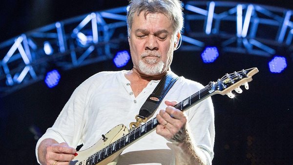 Το μήνυμα του Wolfgang Van Halen έναν χρόνο μετά τον θάνατο του Eddie