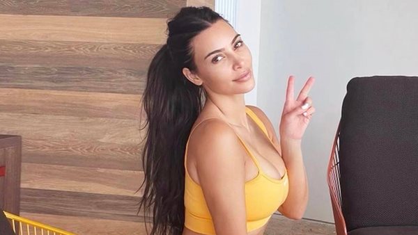 'Bridgerton' - Πώς η οικογένεια Kardashian συνδέεται με την επιτυχημένη σειρά