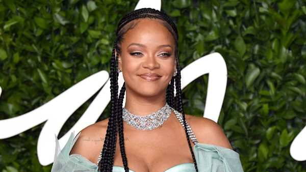Rihanna: Η αναγνώριση στα NAACP Image Awards και η νέα καμπάνια εσωρούχων