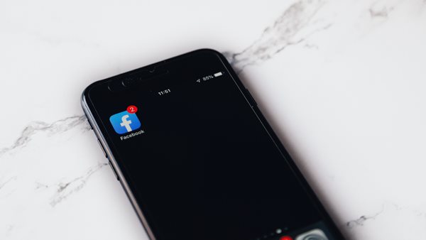 Happy Birthday, Mark - 18 χρόνια Facebook