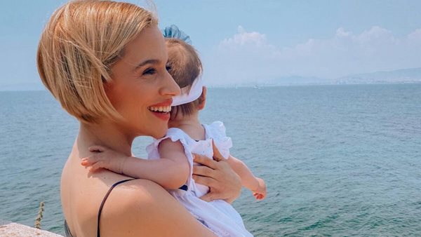 Η Νάντια Μπουλέ ετοίμασε το πιο πρωτότυπο πάρτι για τα πρώτα γενέθλια της κόρης της