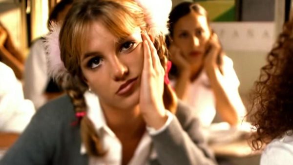 "My Loneliness Is Saving Me": Το viral meme της Britney Spears