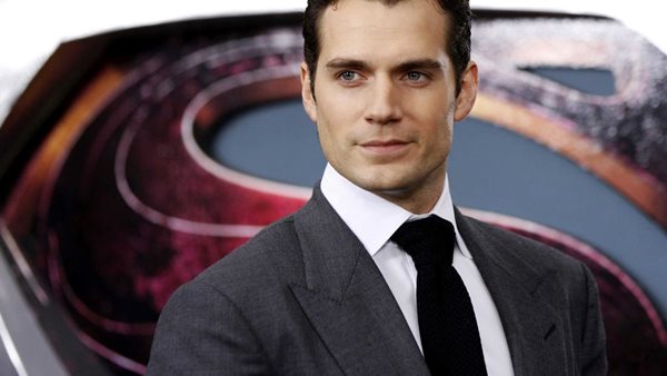 Henry Cavill - Πρέπει να είναι ο επόμενος James Bond;