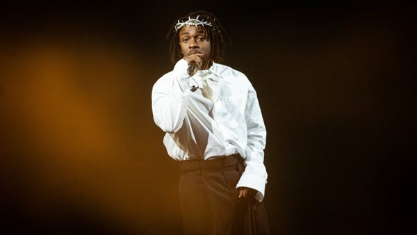 Glastonbury 2022 - Η ευκαιρία καλλιτεχνών να εκφράσουν την άποψή τους για την υπόθεση Roe v. Wade