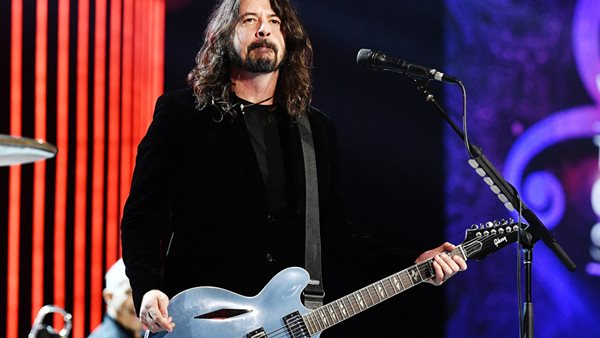 Dave Grohl: "Έτρωγα ξύλο από συντηρητικούς και αστυνομία"