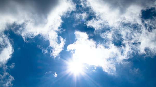 Καιρός - Μέγιστες θερμοκρασίες στους 37-39 βαθμούς Κελσίου σήμερα Τρίτη 13 Ιουλίου