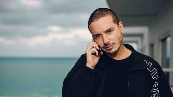 #NewMusicFriday: Άκου τα νέα singles από J Balvin, P!nk και Chainsmokers