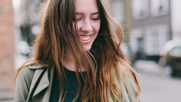 Τα 3 ζώδια με την πιο θετική ενέργεια (που μας τη μεταδίδουν)