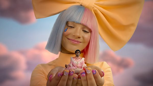 #VideoAlert: Το νέο βιντεοκλίπ των LSD για το "No New Friends"