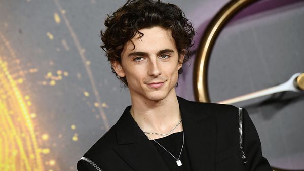 Tom Holland, Timothée Chalamet, Tom Hanks, Anne Hathaway διαβάζουν mean tweets στο show του Jimmy Kimmel