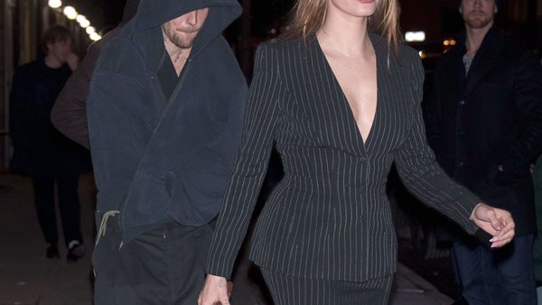 Όταν το ζευγάρι έχει τσακωθεί και ο παπαράτσι καραδοκεί.