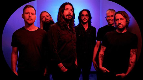 Οι Foo Fighters δε θα εμφανιστούν ζωντανά στην τελετή απονομής των φετινών Grammy